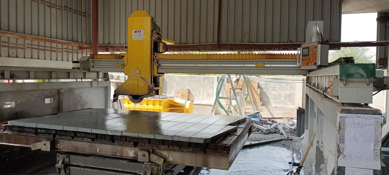 CNC Bridge Cutter